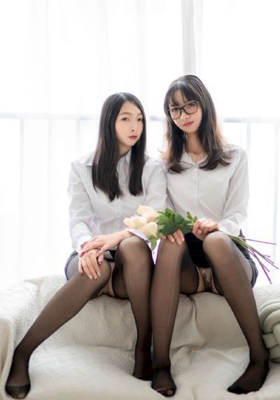 超碰凹凸人人人澡-全集在线播放