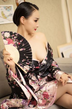 进女厕所偷窥老师-高清视频午夜激情