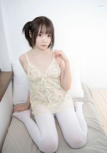 一群女同学蹂躏我jiji-手机电影中文字幕